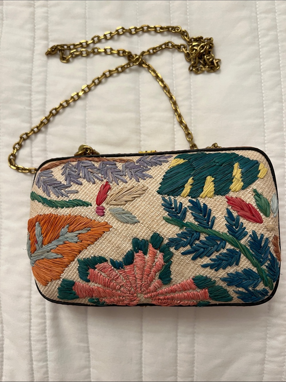 Vintage Tory Burch leaf appliqué raffia minaudiere clutch/cross body. 6.5 x 4 in